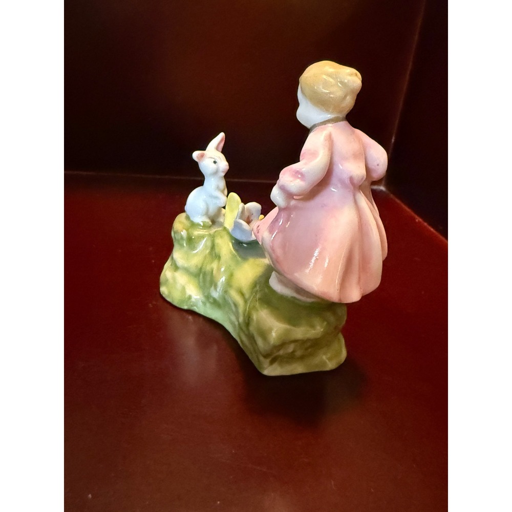 Vintage Porcelain Girl with Rabbit Hand Painted Ceramic Cottagecore Granny Style - Picture 5 of 16